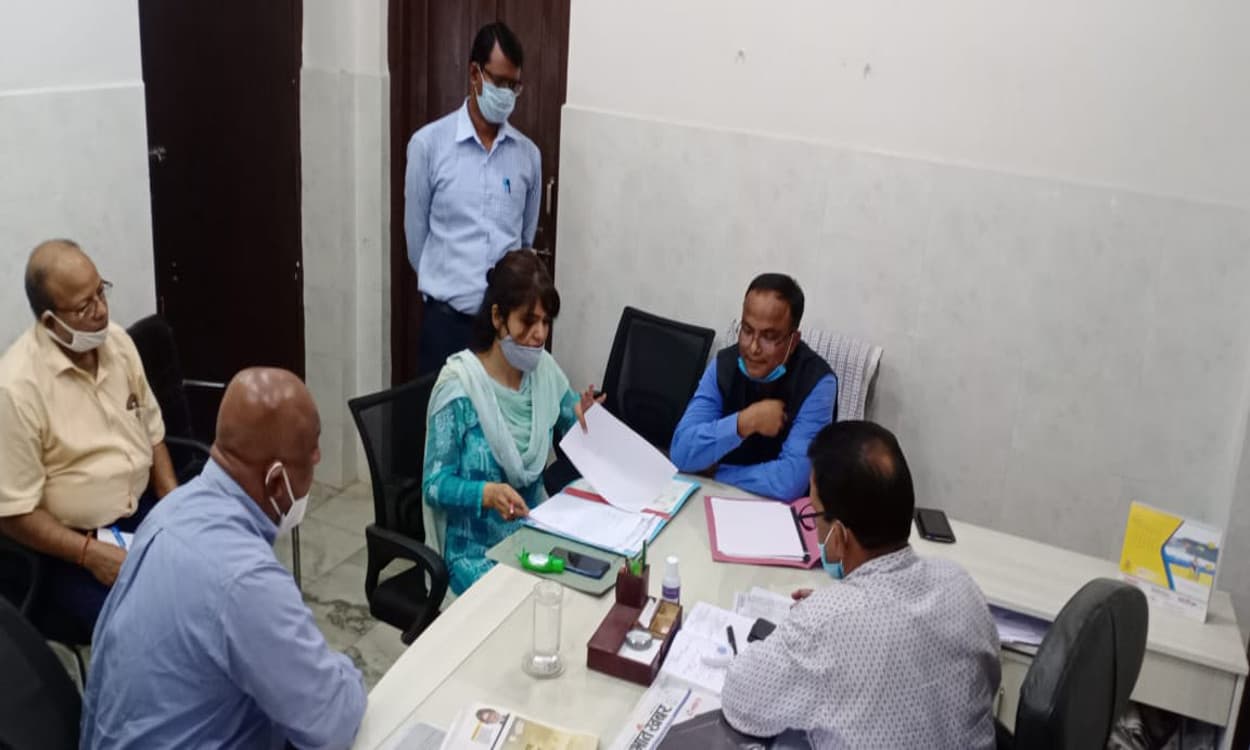 बिना गुणवत्ता जांचे लाखों का भुगतान किये जाने के मामले में सिविल सर्जन से 6 घंटे पूछताछ, जांच में मिली कई खामियां