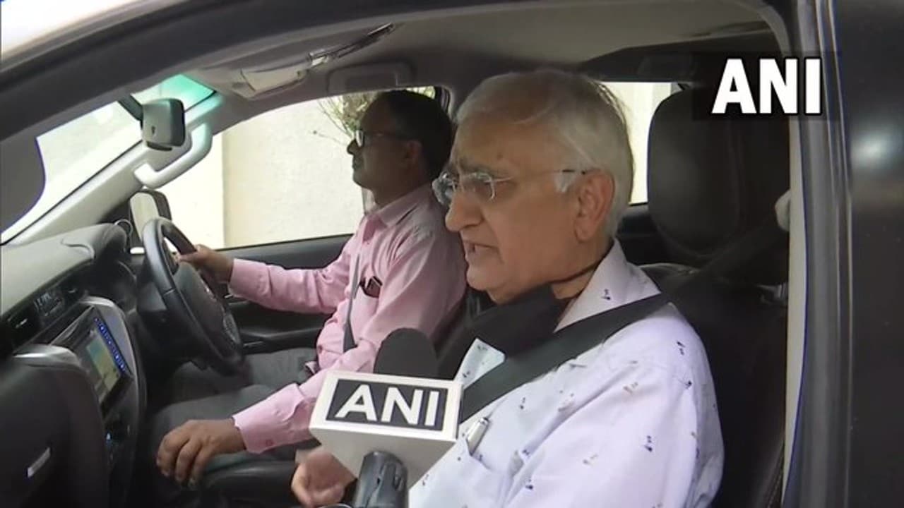 कांग्रेस नेता सलमान खुर्शीद ने समान नागरिक संहिता पर उठाए सवाल, मौलिक अधिकार की जांच कराने की कही बात