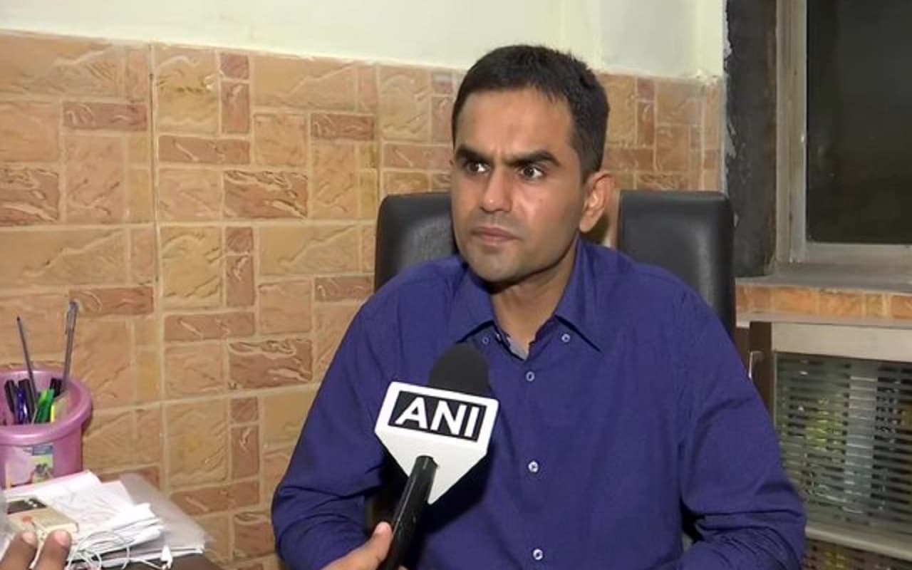 Sameer Wankhede: शाहरुख खान के बेटे को गिरफ्तार करने वाले अधिकारी समीर वानखेड़े करेंगे राजनीति में एंट्री, लड़ेंगे महाराष्ट्र विधानसभा का चुनाव