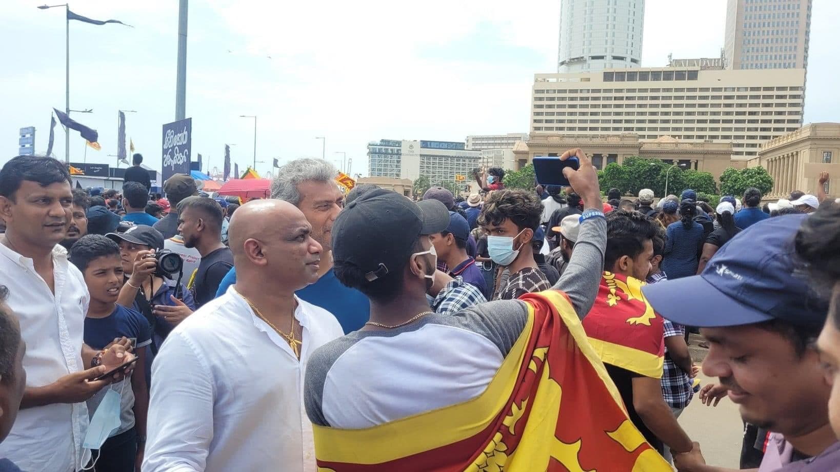 Sri Lanka Economic Crisis: सनथ जयसूर्या हुए भारत के मुरीद, संकट में मदद और सहायता के लिए जताया आभार