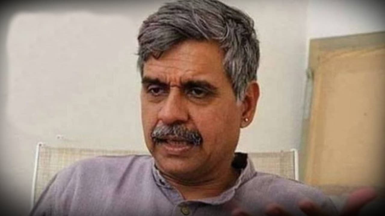 कांग्रेस नेता संदीप दीक्षित ने दिल्ली के सीएम पर कसा तंज, कहा – पाकिस्तान में भी वोट मांगेगे केजरीवाल