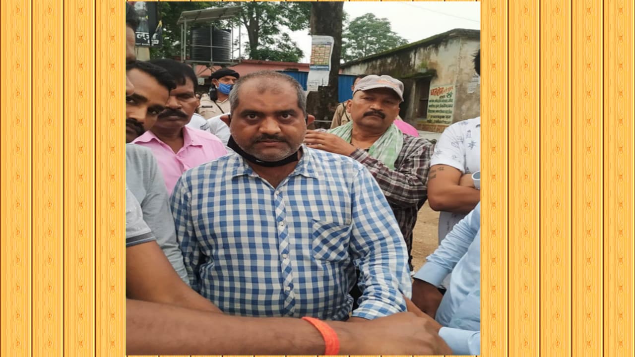 15 हजार रुपये घूस लेते चतरा के सिमरिया ब्लॉक के रोजगार सेवक गिरफ्तार, ACB की टीम ले गयी हजारीबाग