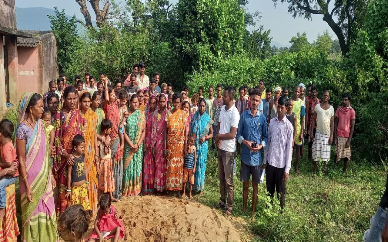 खरसावां के टांकोडीह गांव के ग्रामीणों ने लिया संकल्प, हंडिया-दारु बनाने और बेचने पर लगायी रोक