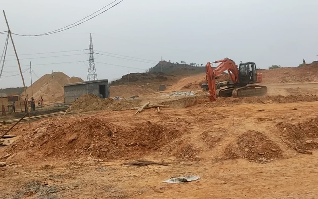 झारखंड : सरायकेला के संजय गांव में बन रहे अस्पताल के साईट कर्मियों के साथ मारपीट, 10 लाख रुपये लूटे