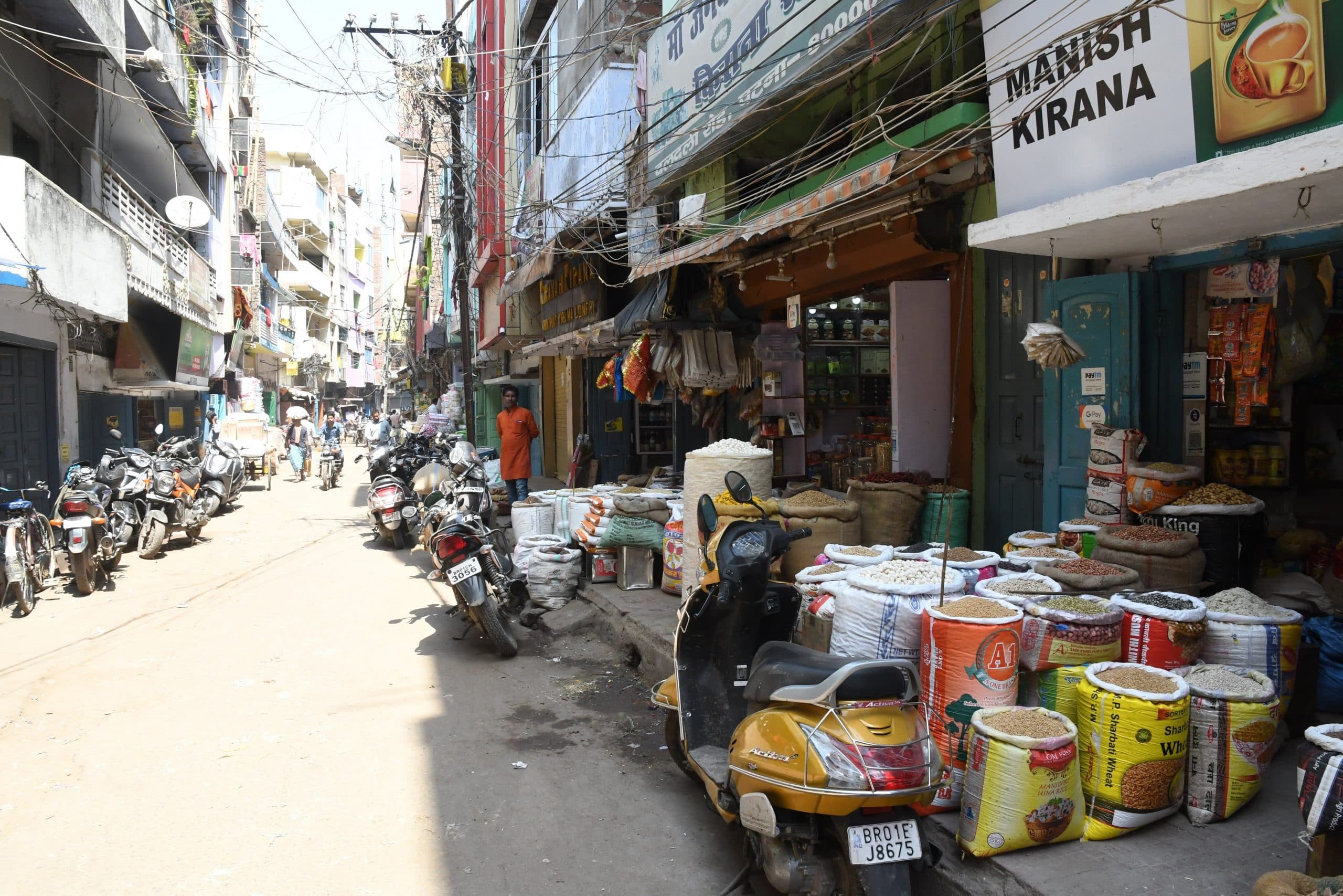 झारखंड में एक दिन बीच कर बाजार खोलने पर हो रहा विचार