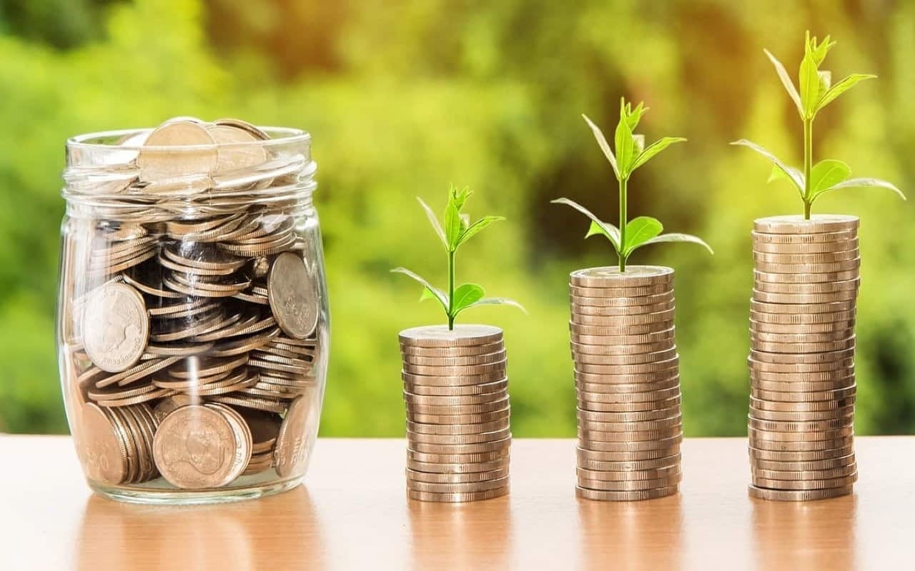 SIP Investment: केवल 100 रुपये की बचत से बना सकते हैं एक करोड़ का फंड, जानें क्या करना होगा काम