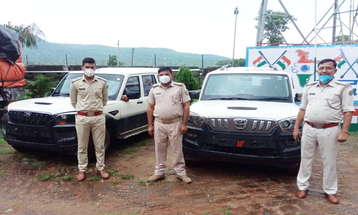 बरकट्ठा में लूटी गयी स्कार्पियो बरामद, पुलिस ने सरगना खिरोधर साव को गिरफ्तार कर भेजा जेल