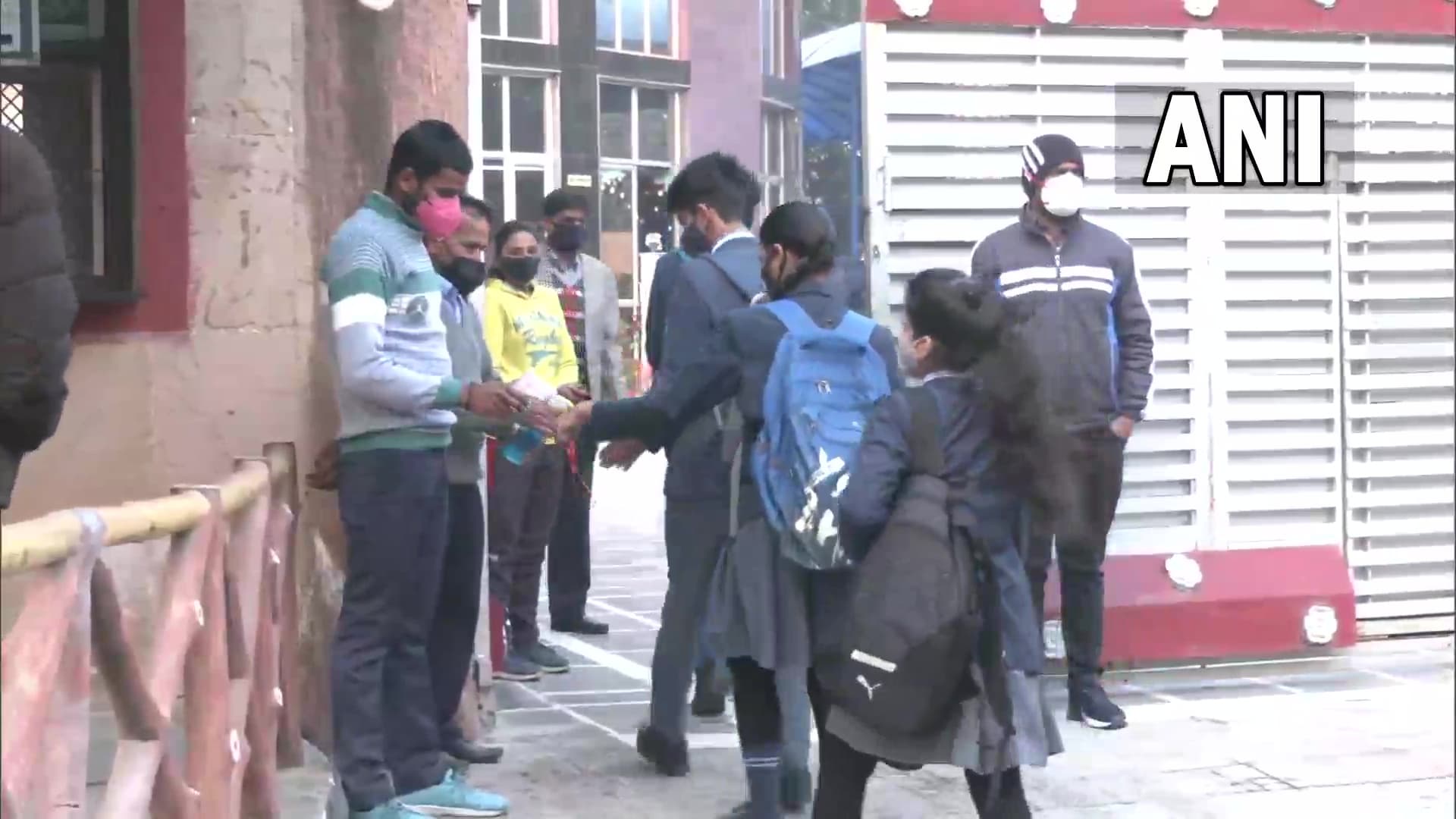School reopen news : अब अभिभावकों का सहमति पत्र बच्चों के स्कूल जाने के लिए जरूरी नहीं