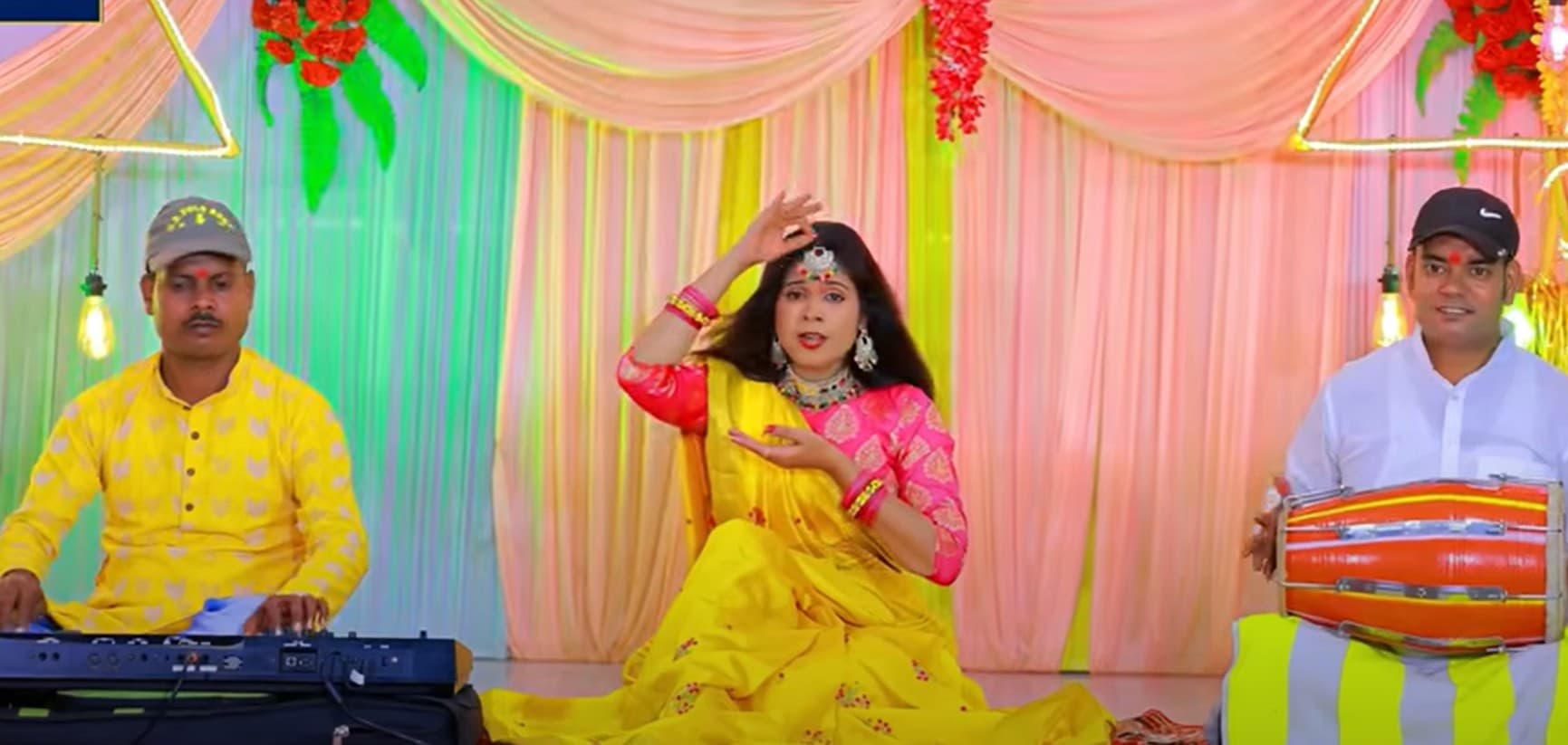 Bhojpuri: विवाह के इस लग्न में मनीषा का ये लोक गीत 'आजु जनकपुर में मड़वा' हुआ Viral, देखें VIDEO