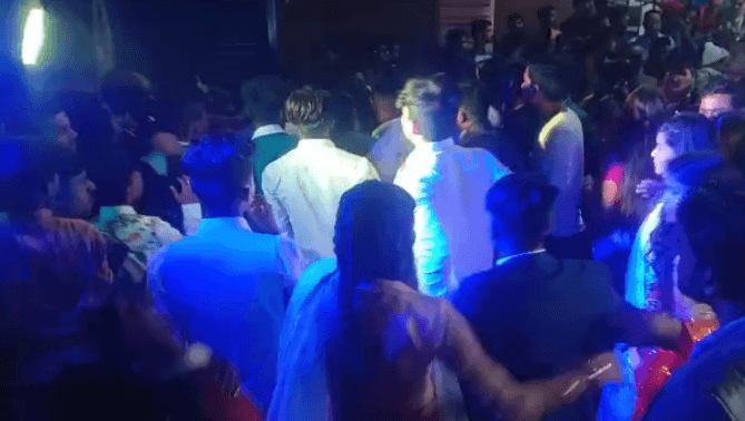 Lucknow News: शादी में DJ की धुन पर डांस कर रही महिलाओं के बीच घुसा अराजक तत्व, बारातियों को पीटा