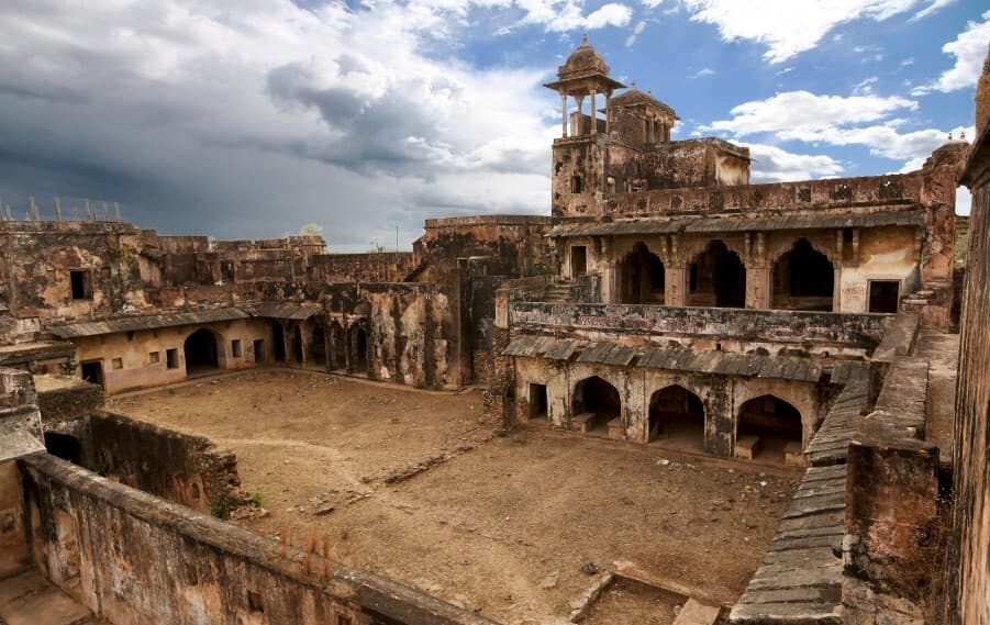 झांसी अब एडवेंचर स्पोर्ट्स के लिए भी जाना जाएगा, यहां जानिए घूमने वाली जगहों के बारे में