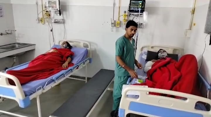 Acid Attack : बरेली में मेडिकल स्टूडेंट पर एसिड अटैक,भाई भी झुलसा, पुलिस ने दो आरोपियों को हिरासत में लिया