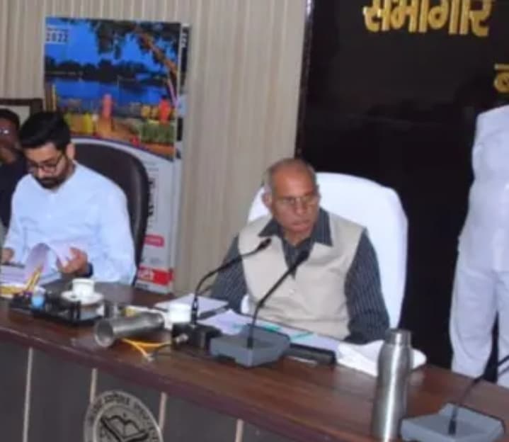 मंत्री धर्मपाल सिंह ने निराश्रित गोवंश की जानकारी मांगी तो अफसरों ने फर्जी आंकड़े पेश किए , ...शर्म नहीं आती