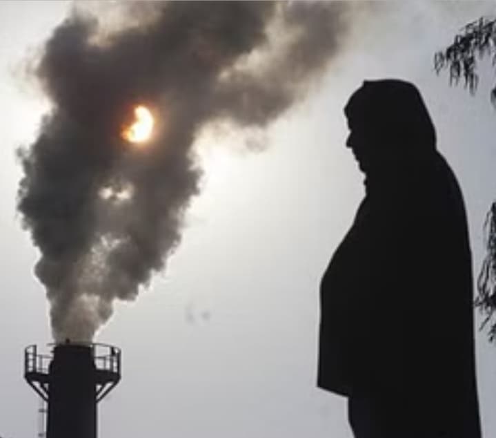 UP के नोएडा- गाजियाबाद में AQI फ‍िर पहुंचा 350 के पार, जहरीली हवा में सांस लेना मुश्किल, आपके शहर का है ये हाल