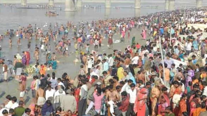 बरेली में कार्तिक पूर्णिमा पर लाखों श्रद्धालुओं ने लगाई आस्था की डुबकी, गंगा स्नान पर किया दान और पूजा-पाठ