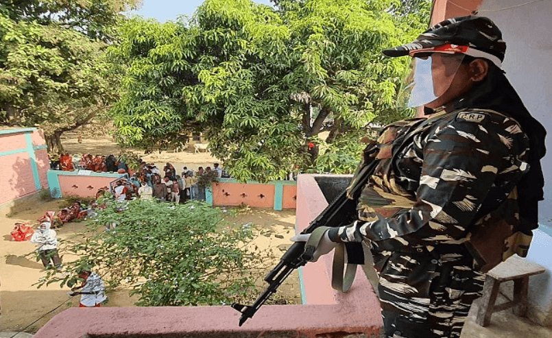 Bihar Election 2020: दूसरे चरण के चुनाव की तैयारी पूरी, अर्ध सैनिक बलों ने संभाली कमान, 49 थानों में भेजी गयी 50 क्यूआरटी