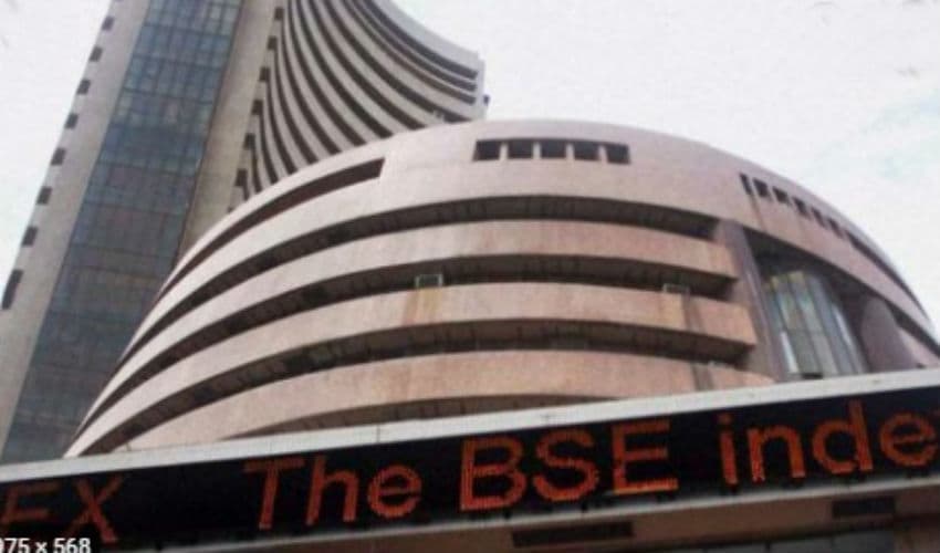 Share Market Crash: रूसी बम धमाकों के शोर से शुरुआती कारोबार में बाजार धड़ाम, सेंसेक्स में बड़ी गिरावट