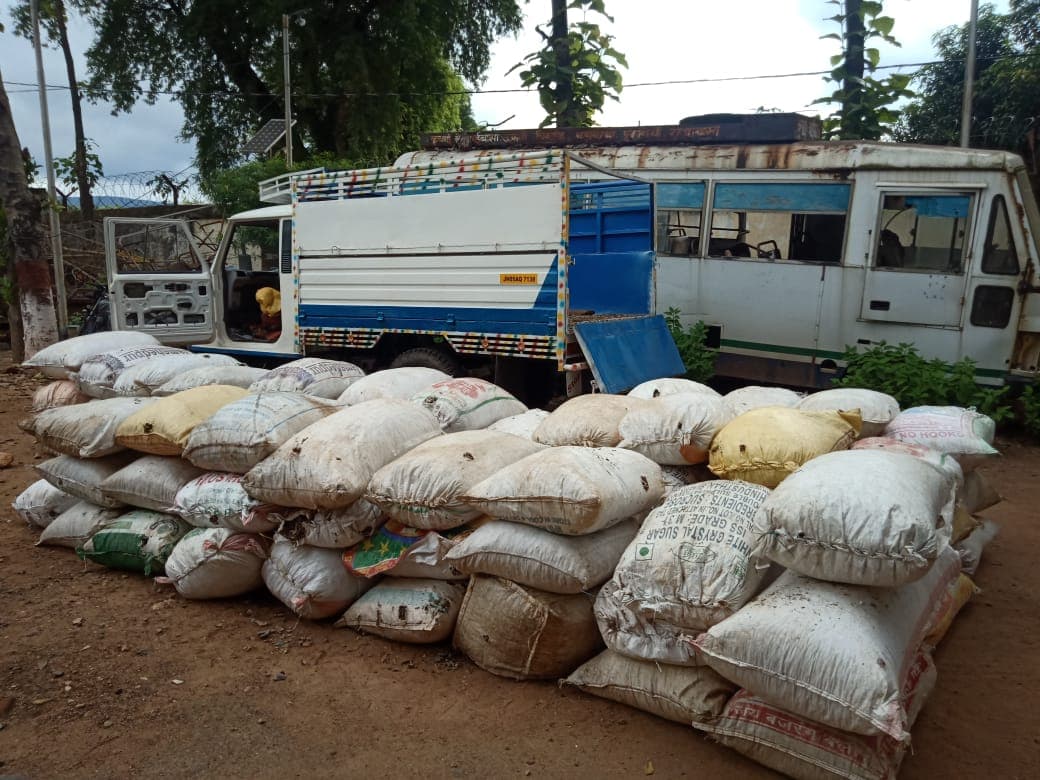 632 किलो डोडा के साथ दो गिरफ्तार, 50 हजार नगद जब्त