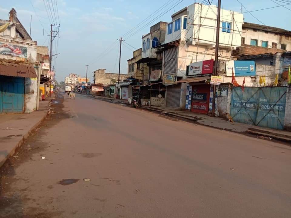 सरायकेला-खरसावां में जनता कर्फ्यू को मिला जबरदस्त समर्थन, मंदिर, पर्यटन स्थल व हाट-बाजार भी रहे बंद