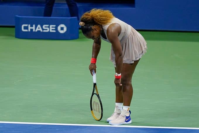 US Open 2020:  सेरेना विलियम्स का  24वां ग्रैंड स्लैम खिताब जीतने का सपना टूटा, अजारेंका ने सेमीफाइनल में हराया