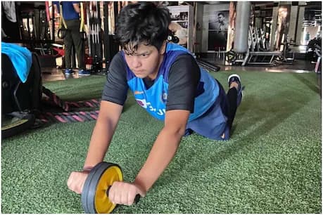 Eng W vs Ind W: 17 साल की शेफाली वर्मा ने किया टेस्ट डेब्यू, पुरुष टीम के साथ ट्रेनिंग करने वाली इस खिलाड़ी के सचिन भी हैं फैन