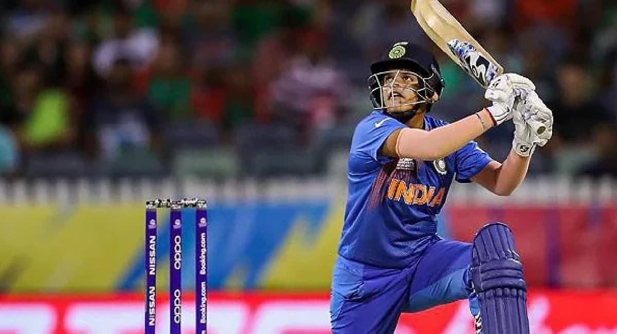 ICC T20 Ranking: शेफाली वर्मा आईसीसी टी20 रैंकिंग में टॉप पर, स्मृति मंधाना को एक स्थान का नुकसान ICC T20 Ranking: शेफाली वर्मा आईसीसी टी20 रैंकिंग में टॉप पर, स्मृति मंधाना को एक स्थान का नुकसान