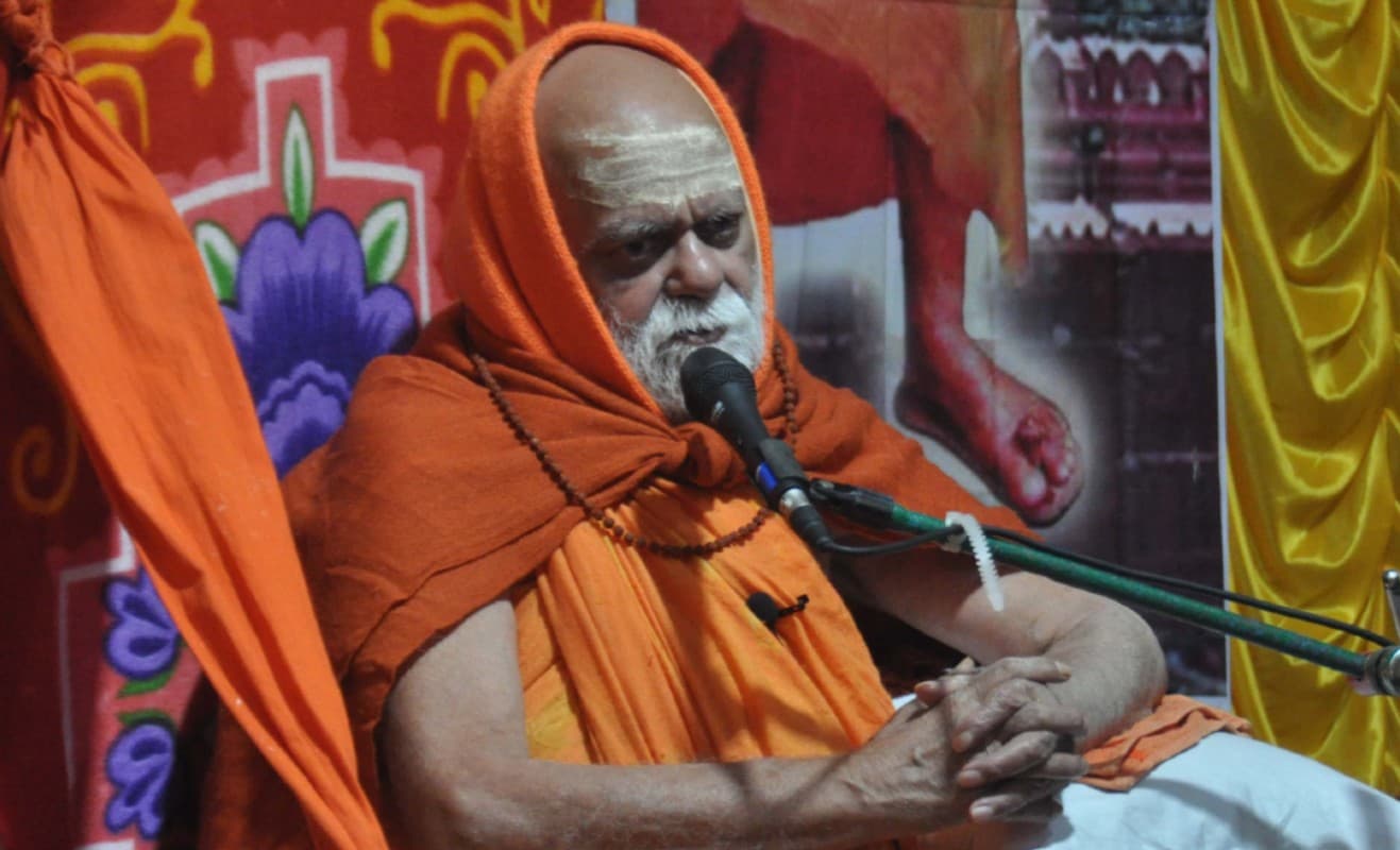 नरेंद्र मोदी की विदेश नीति की वजह से सुरक्षित हैं भारत की सीमाएं, शंकराचार्य ने गंगासागर मेला को राष्ट्रीय मेला घोषित किया