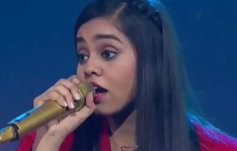 Indian Idol 12 : शनमुखप्रिया की लेटेस्ट परफॉरमेंस पर फिर भड़के फैंस, हेलेन के सॉन्ग को खराब करने का लगा आरोप