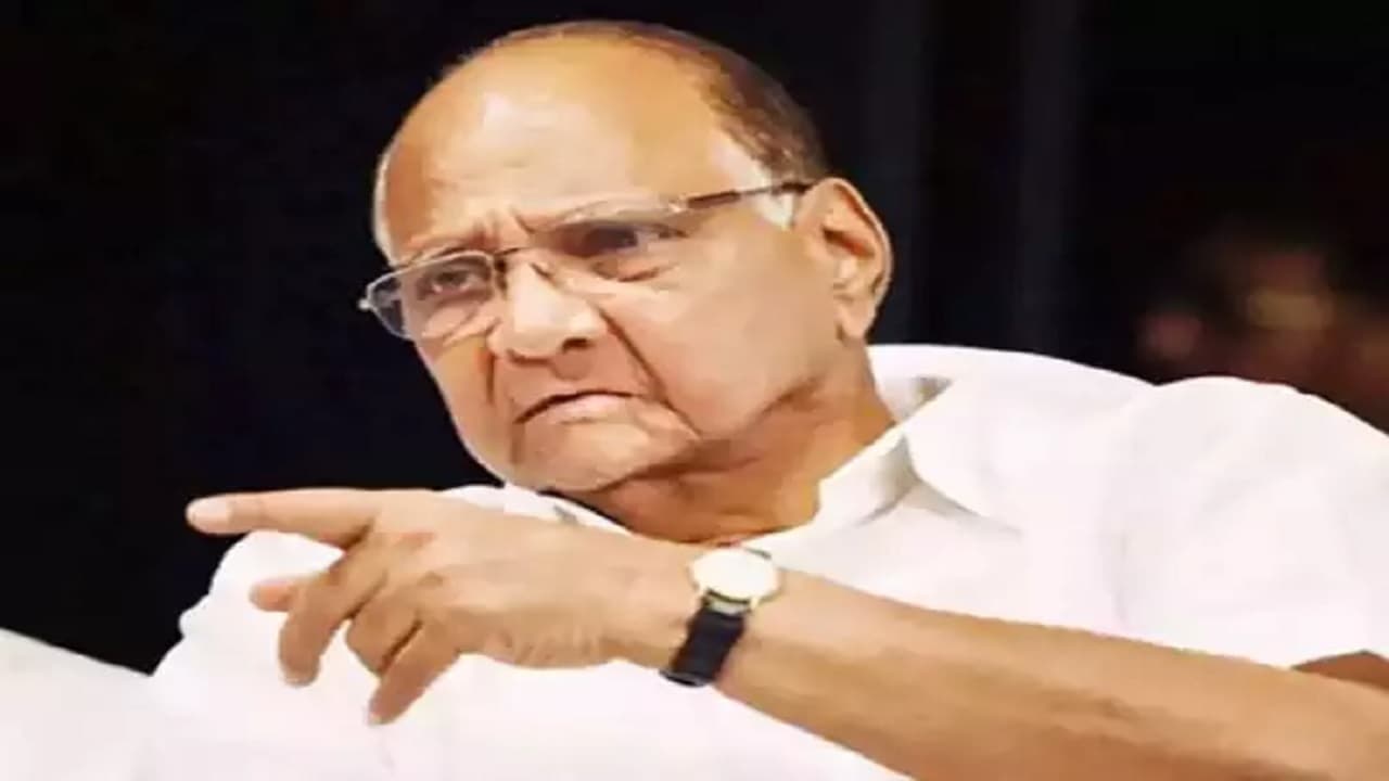 पत्नी के खिलाफ शिकायत पर नहीं हुई कार्रवाई तो पति ने फोन करके शरद पवार को बम से उड़ाने की दे दी धमकी