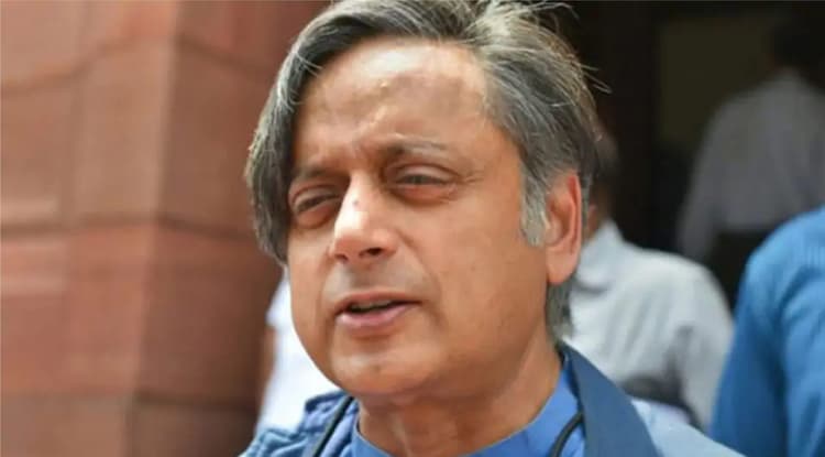 Budget 2021 पर शशि थरूर का तंज, 'ब्रेक्स ठीक नहीं कर सका.. इसलिए हॉर्न तेज कर दिया...'