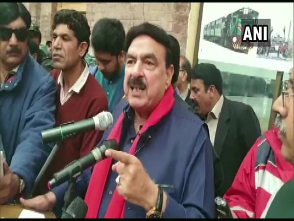 ‘पाकिस्तान के इस इलाके में रहते हैं तालिबानी आतंकियों के परिवार’, इमरान के अपने ही मंत्री ने खोल दी पोल