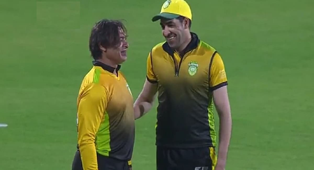 भारतीय ड्रेसिंग रूम का माहौल ठीक नहीं, विराट कोहली को मजबूरी में छोड़ना पड़ा कप्तानी, शोएब अख्तर का दावा