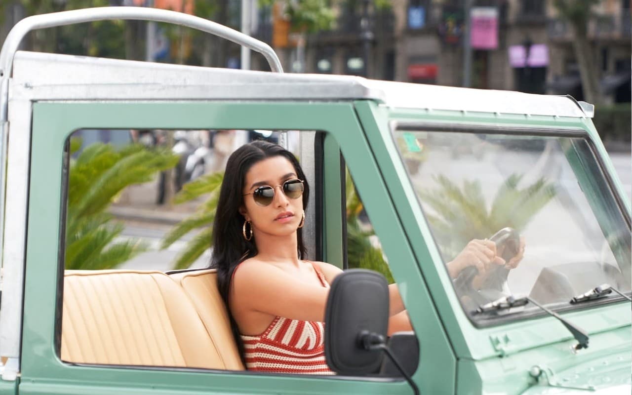 Tu Jhoothi Main Makkaar: श्रद्धा कपूर को फैंसी विंटेज कार चलाने में हुई थी परेशानी? सामने आई वजह