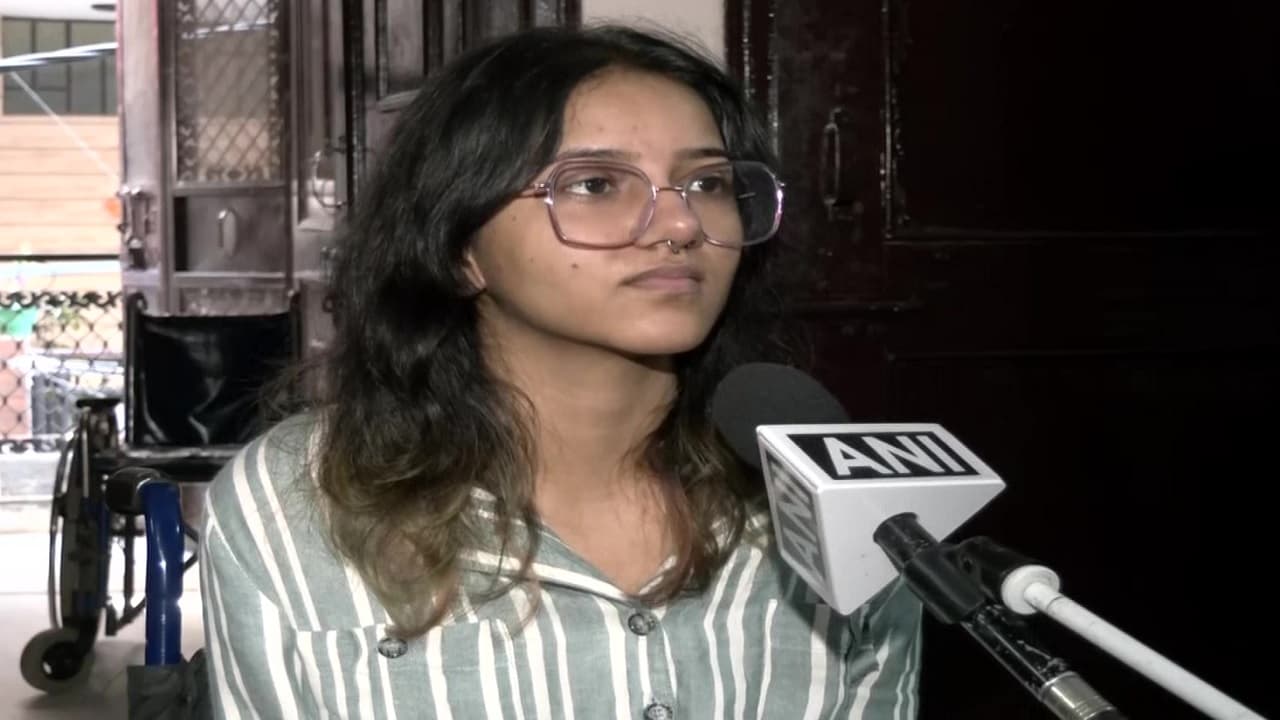 व्हीलचेयर पर आई दिव्यांग को रेस्टोरेंट में एंट्री से रोका, आलोचनाओं के बीच प्रबंधन ने किया ये दावा