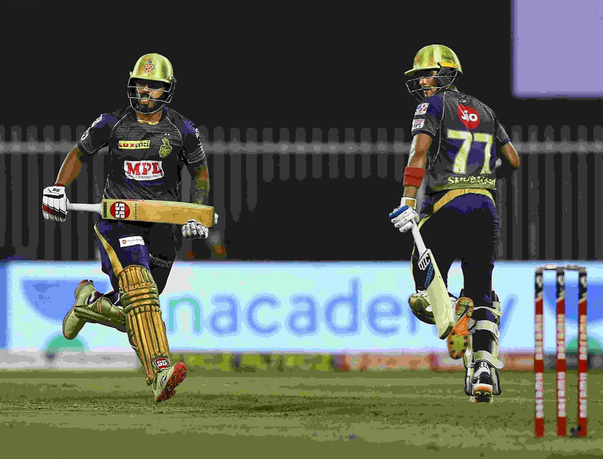 IPL 2020, KKR vs SRH: बल्लेबाजों के दम पर जीत की राह पर लौटना चाहेंगे केकेआर और सनराइजर्स