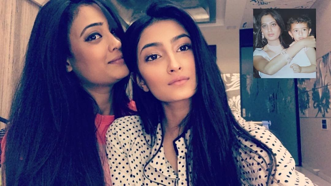 Shweta Tiwari की बेटी Palak Tiwari बचपन में दिखतीं थी बेहद क्यूट, वायरल हो रही है अपनी मम्मी की गोद में बैठी एक्ट्रेस की ये तसवीर