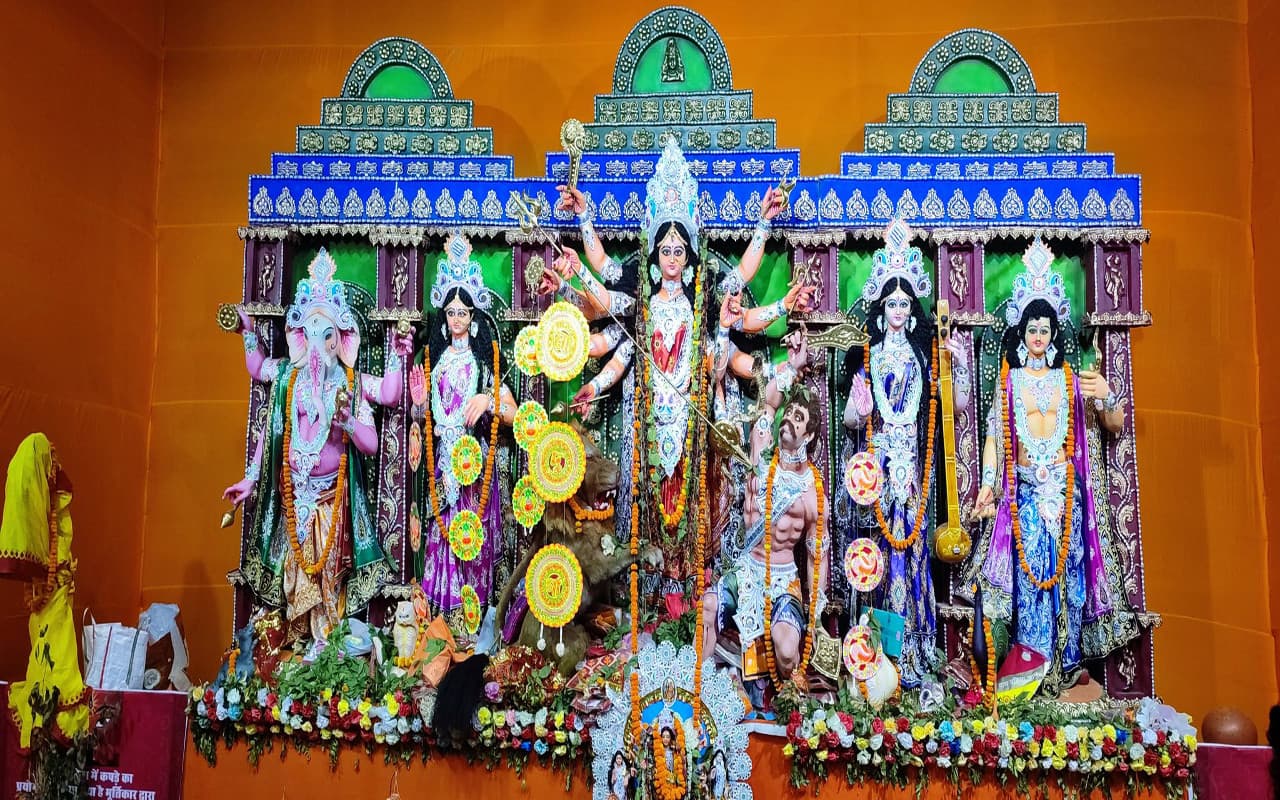 Durga Puja: माता की शरण में केंद्रीय मंत्री अर्जुन मुंडा, सुख-समृद्धि को लेकर मांगा आशीर्वाद