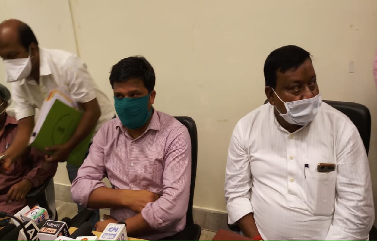 कोविड अस्पताल की बोझ को कम करने की कवायद शुरू, कोरोना संक्रमितों का अब घर पर हो रहा है इलाज