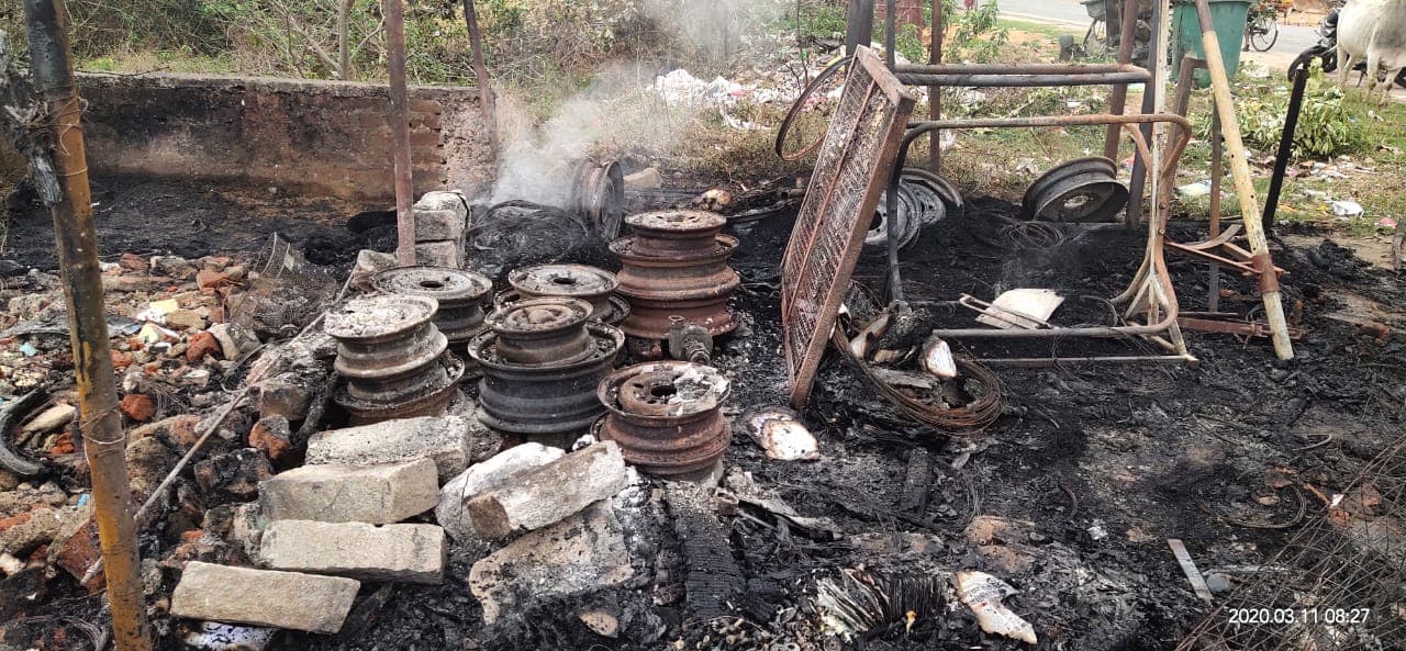 सिमडेगा में माहौल बिगाड़ने की साजिश! आधा दर्जन जगहों पर आगजनी, मुर्शिदाबाद का युवक पकड़ाया