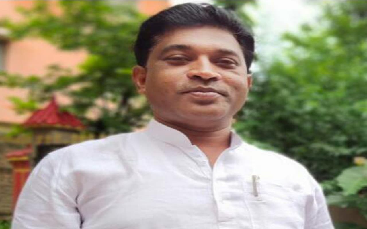 सिमडेगा के कांग्रेस विधायक भूषण बाड़ा पर लगा धर्मांतरण के लिए दबाव बनाने का आरोप, विधायक ने किया इनकार