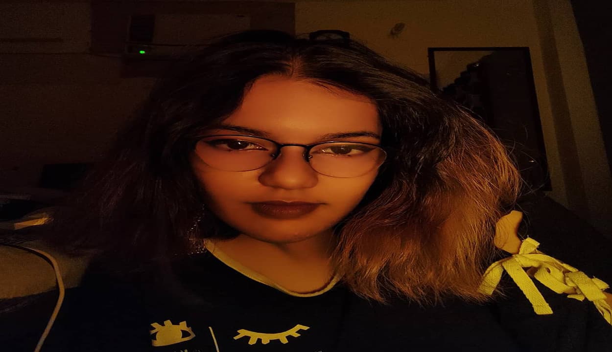 कोरोना काल में मदद की मिसाल, खुद कोरेंटिन रहते आदित्यपुर की सिमरन ने काेरोना संक्रमितों तक ‍32 लाख रुपये की पहुंचायी मदद