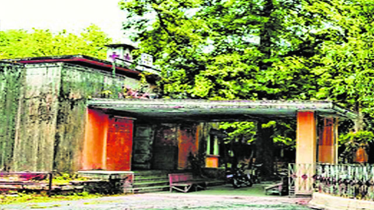 जल्द खुलेगा सिंदरी में बंद 203 बेड का हॉस्पिटल, हिंदुस्तान उर्वरक एवं रसायन लिमिटेड ने CSR के तहत अस्पताल चलाने पर जतायी सहमति जल्द खुलेगा सिंदरी में बंद 203 बेड का हॉस्पिटल, हिंदुस्तान उर्वरक एवं रसायन लिमिटेड ने CSR के तहत अस्पताल चलाने पर जतायी सहमति