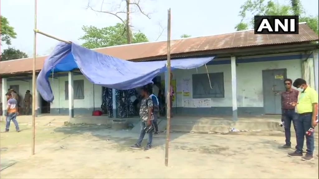 कूचबिहार में 4 लोगों की मौत गृह मंत्री की साजिश, TMC ने अमित शाह का इस्तीफा मांगा, कल ममता करेंगी प्रदर्शन