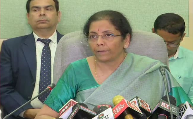 Union Budget 2022: सरकारी कर्मचारियों की बढ़ेगी सैलरी या फिटमेंट फैक्टर पर मुहर?  आज 11 बजे पता चलेगा