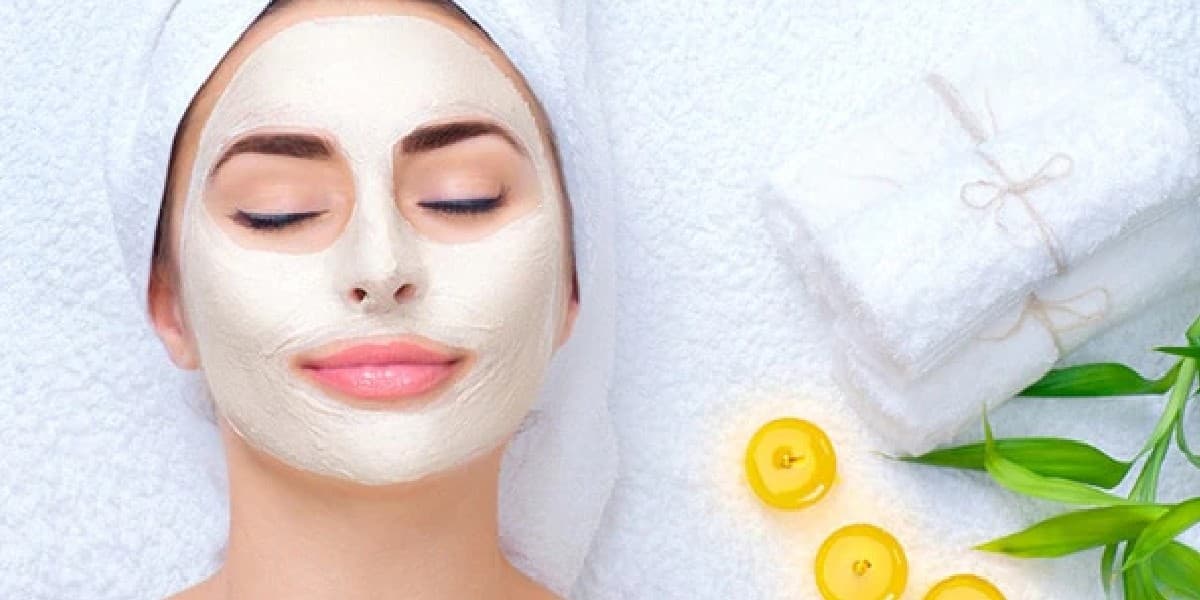 Skincare Tips: चेहरे पर आ गया अनचाहा तिल या मस्सा, तो अपनाएं यह घरेलू नुस्खा