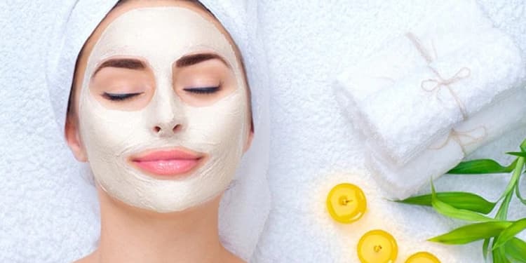 Skincare Tips For Brides: समर वेडिंग के लिए कैसा हो आपका स्किन केयर रूटीन ? जानें