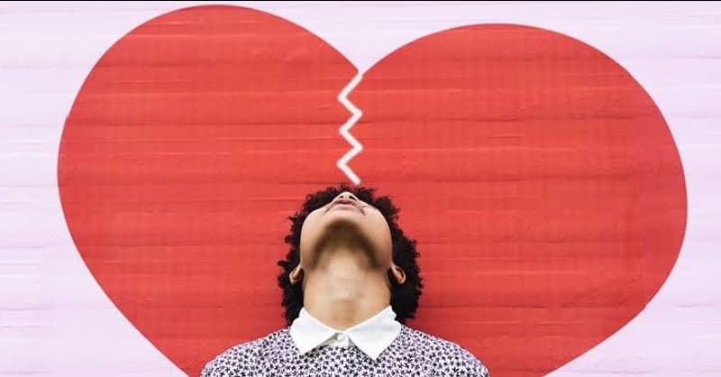 'करिश्मा मेरी है...बारात लाए तो दूल्हा नहीं बचेगा', सिरफिरे ने घर पर चिपकाया पोस्टर, आशिक को अब ढूंढ रही पुलिस