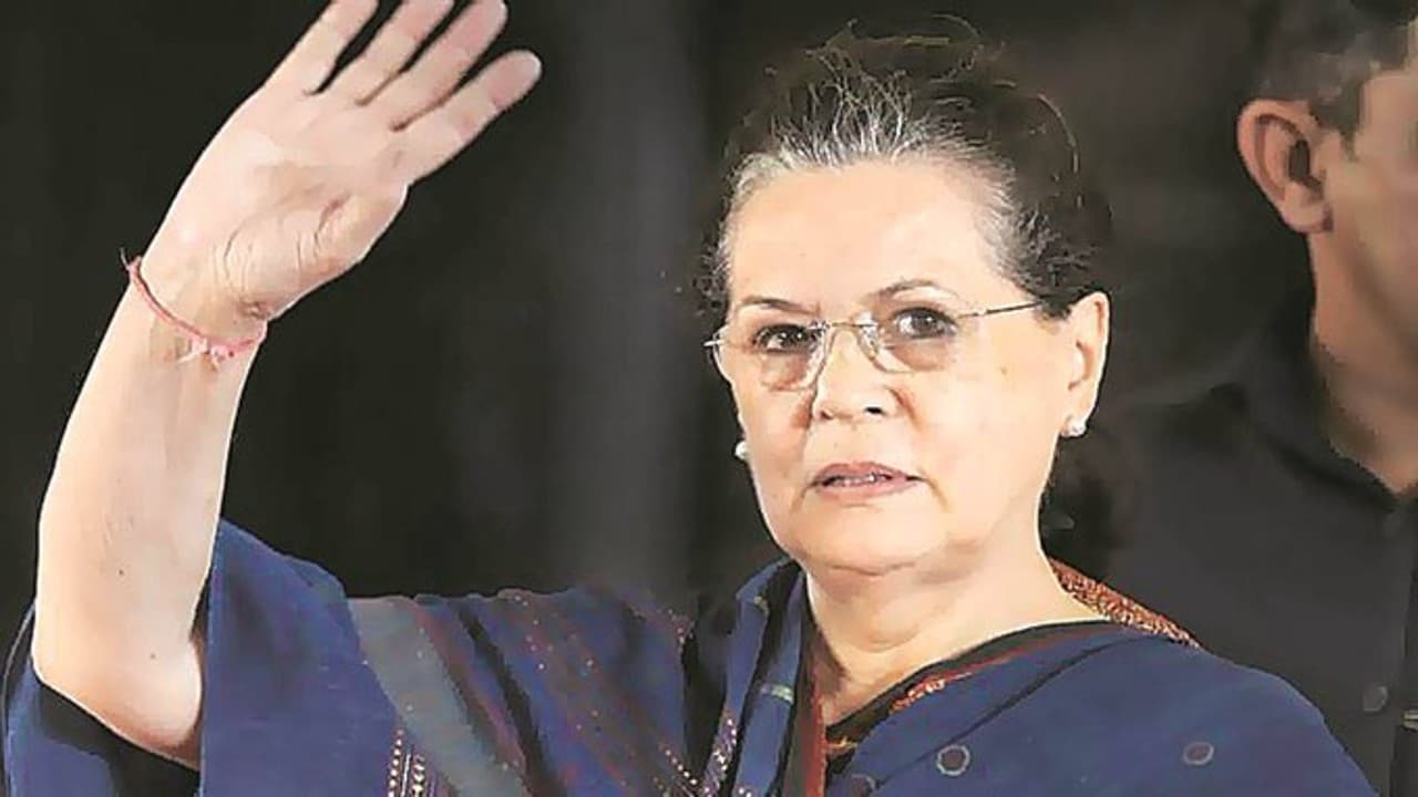 कांग्रेस ने फूंका जम्मू-कश्मीर विधानसभा चुनाव का बिगुल, सोनिया गांधी ने बनाई यह तगड़ी रणनीति