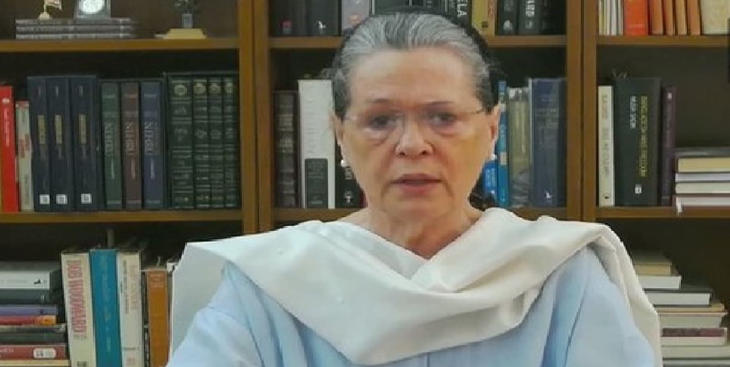 कांग्रेस अध्यक्ष सोनिया गांधी दिल्ली के सर गंगाराम हॉस्पिटल में भर्ती, ये है लेटेस्ट हेल्थ अपडेट