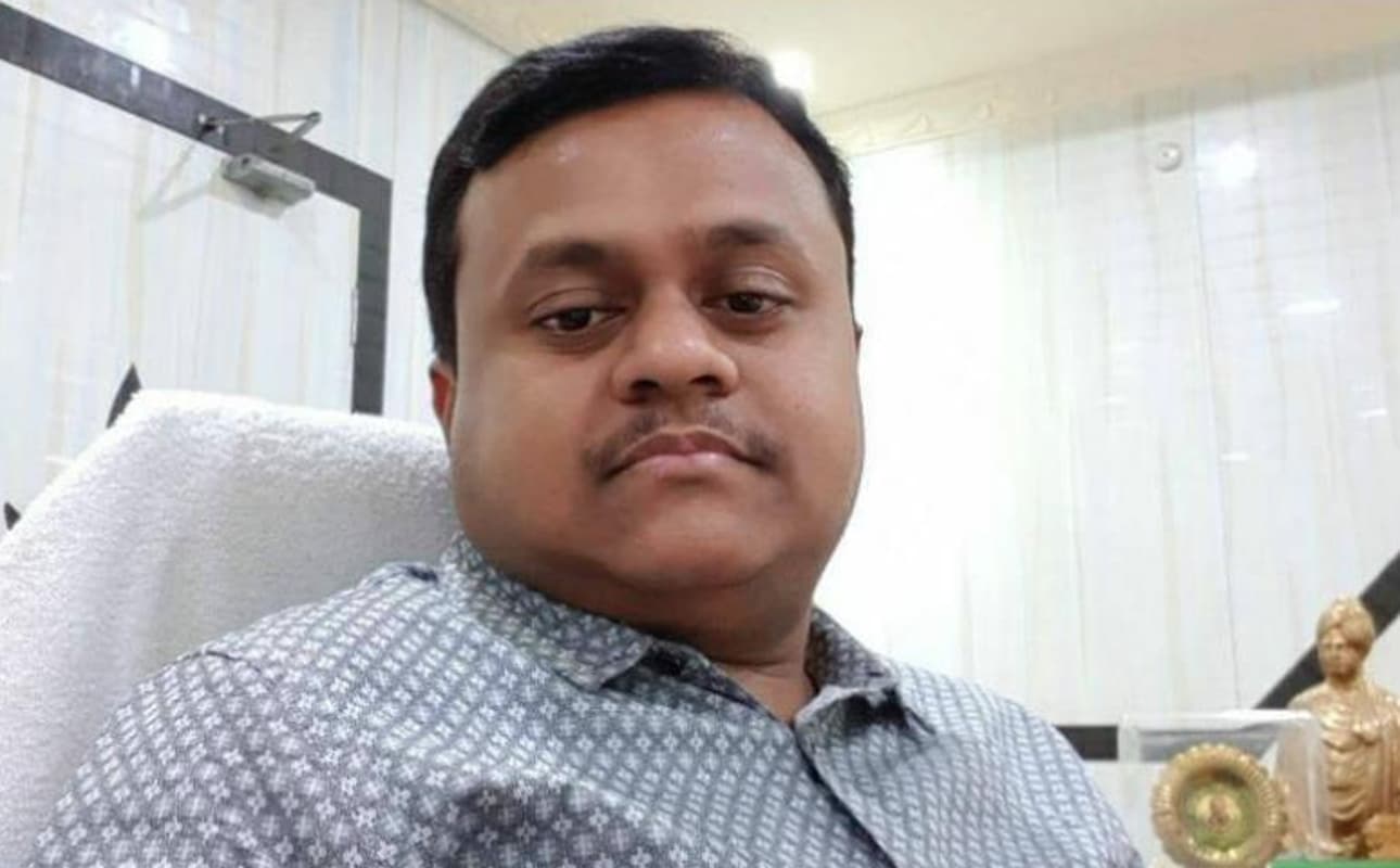 बदले की कार्रवाई : शुभेंदु अधिकारी के भाई सौमेंदु को TMC ने कांथी नगरपालिका के अध्यक्ष पद से हटाया